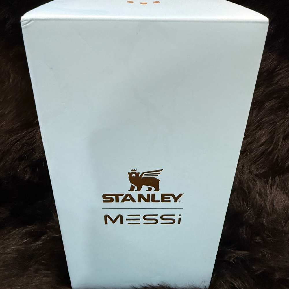 Stanley Messi Sky Blue Packaging